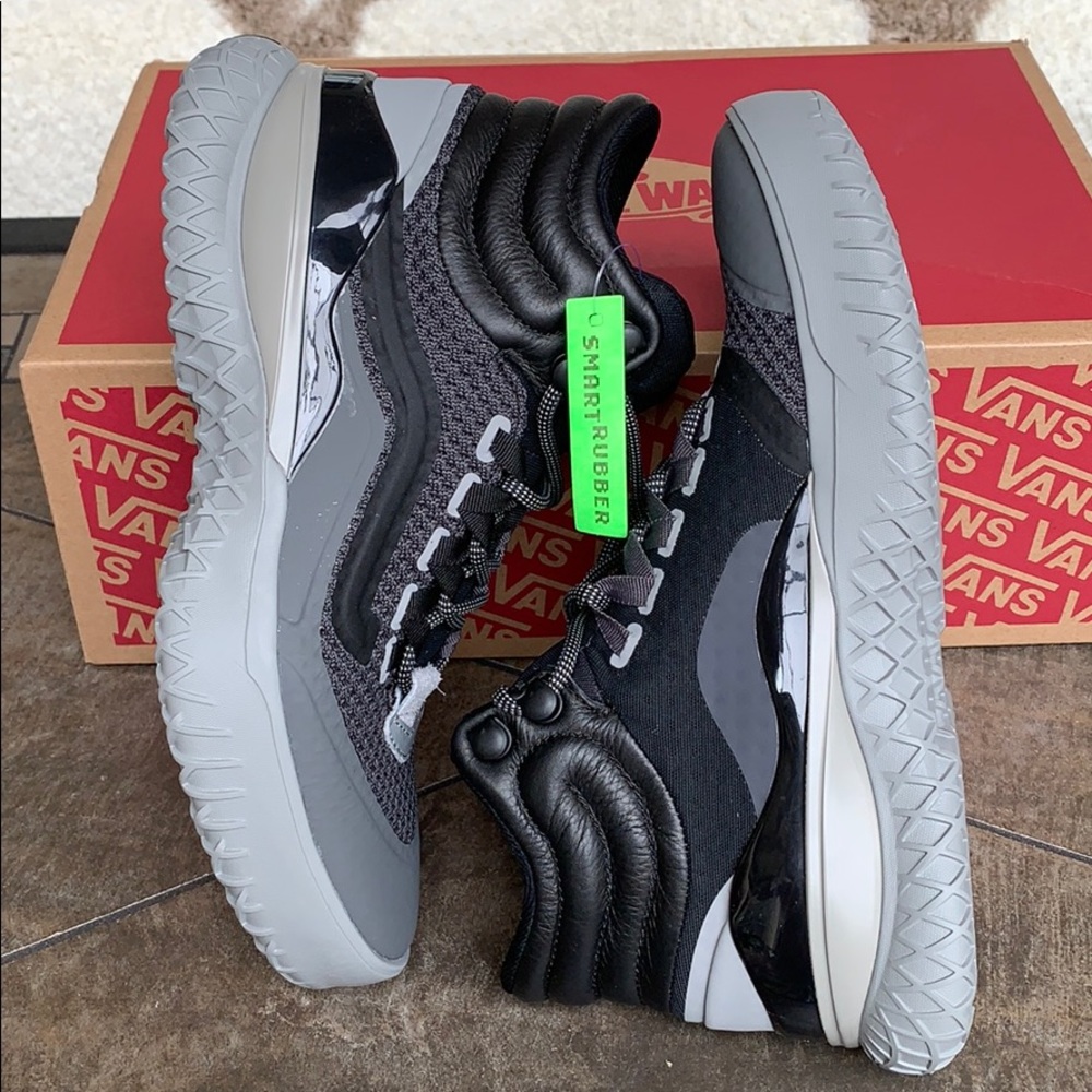 VANS CITY HI-RISE BLACK/DRIZZLE WMNS - Picture 6 of 16